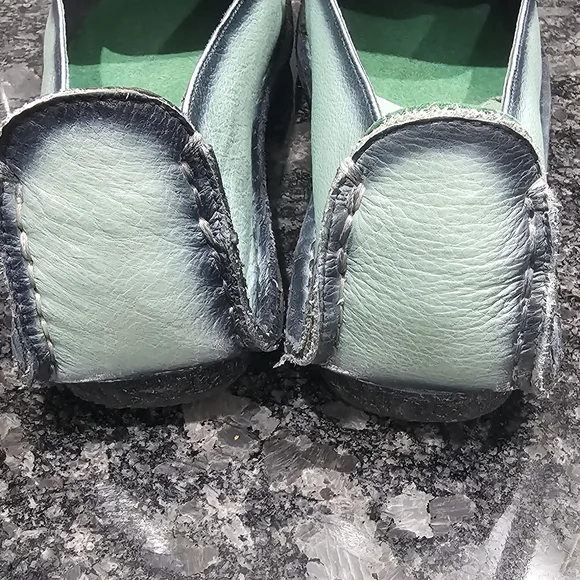 L'ARTISTE Mint Green Floral Loafers - Picture 5 of 5